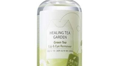 Photo of The Saem Healing Tea Garden Green Tea Lip & Eye Remover